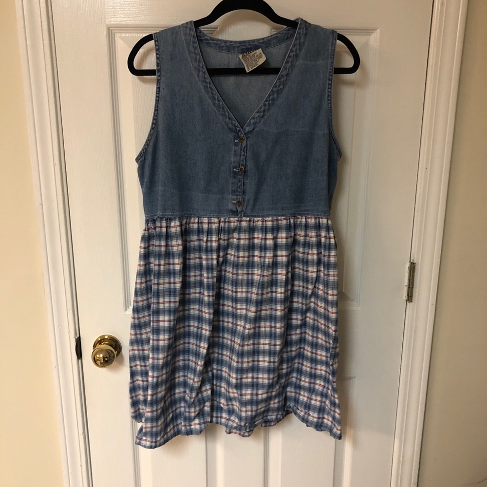 Women’s dress